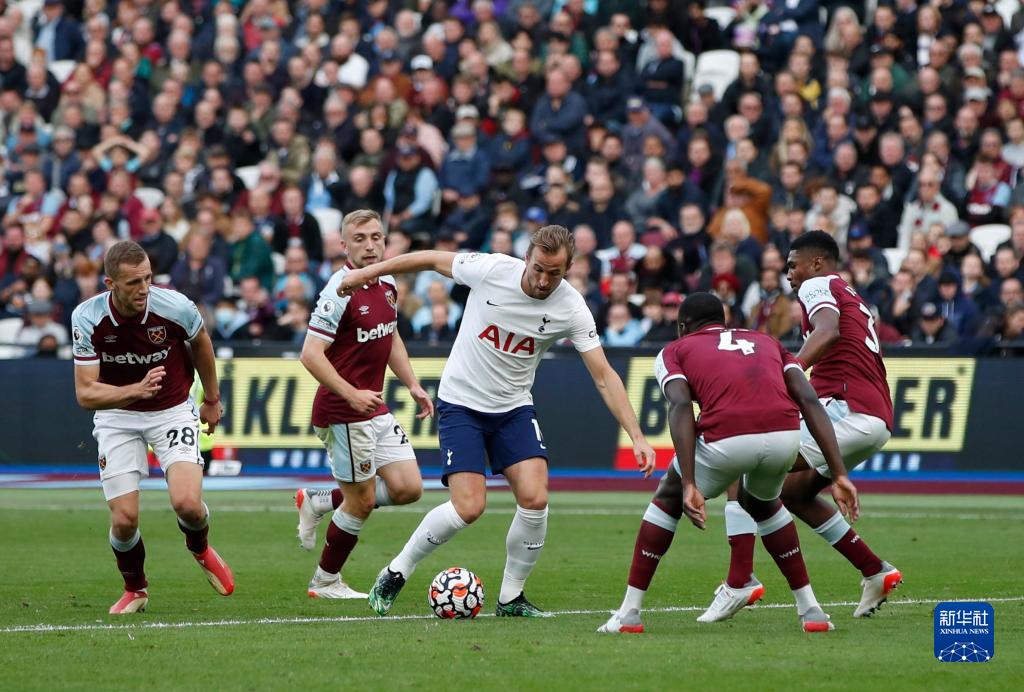 曼城德布劳内助攻斯特林得分（德布劳内助攻 斯特林为曼城破门）